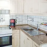 Pet Friendly In Apartment *