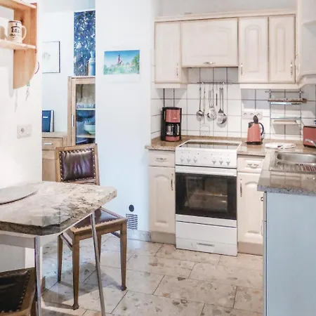 דירה Stunning In With Kitchen